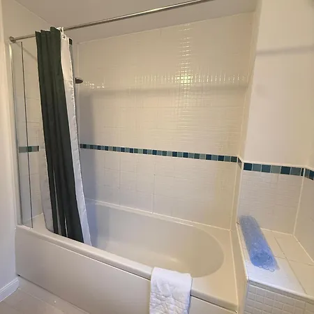 Nj&c Apartment